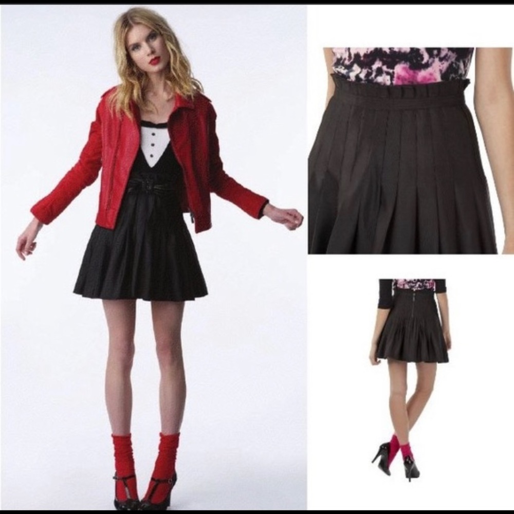 Zac Posen for Target black pleated skirt size 3